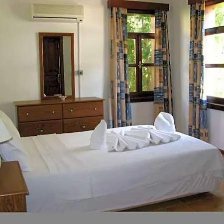 Sleeps 24 Pool Air Con Wifi * Marmaris